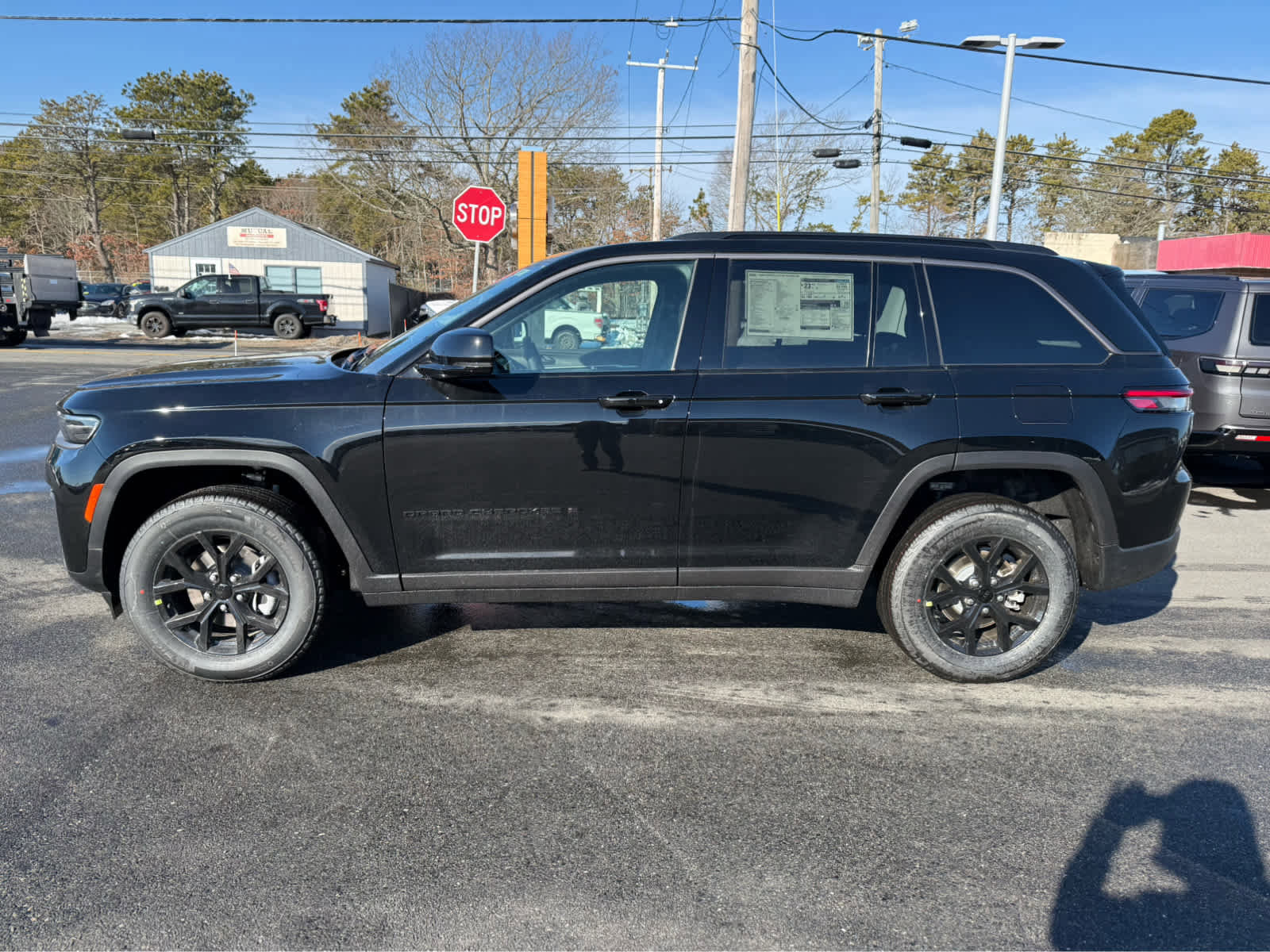 New 2026 Jeep Grand Cherokee Altitude image 4