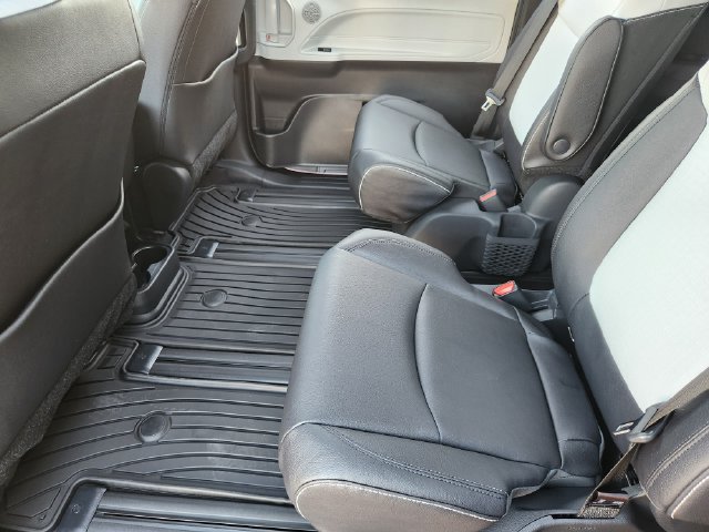 New 2026 Toyota Sienna XSE AWD/4WD image 21