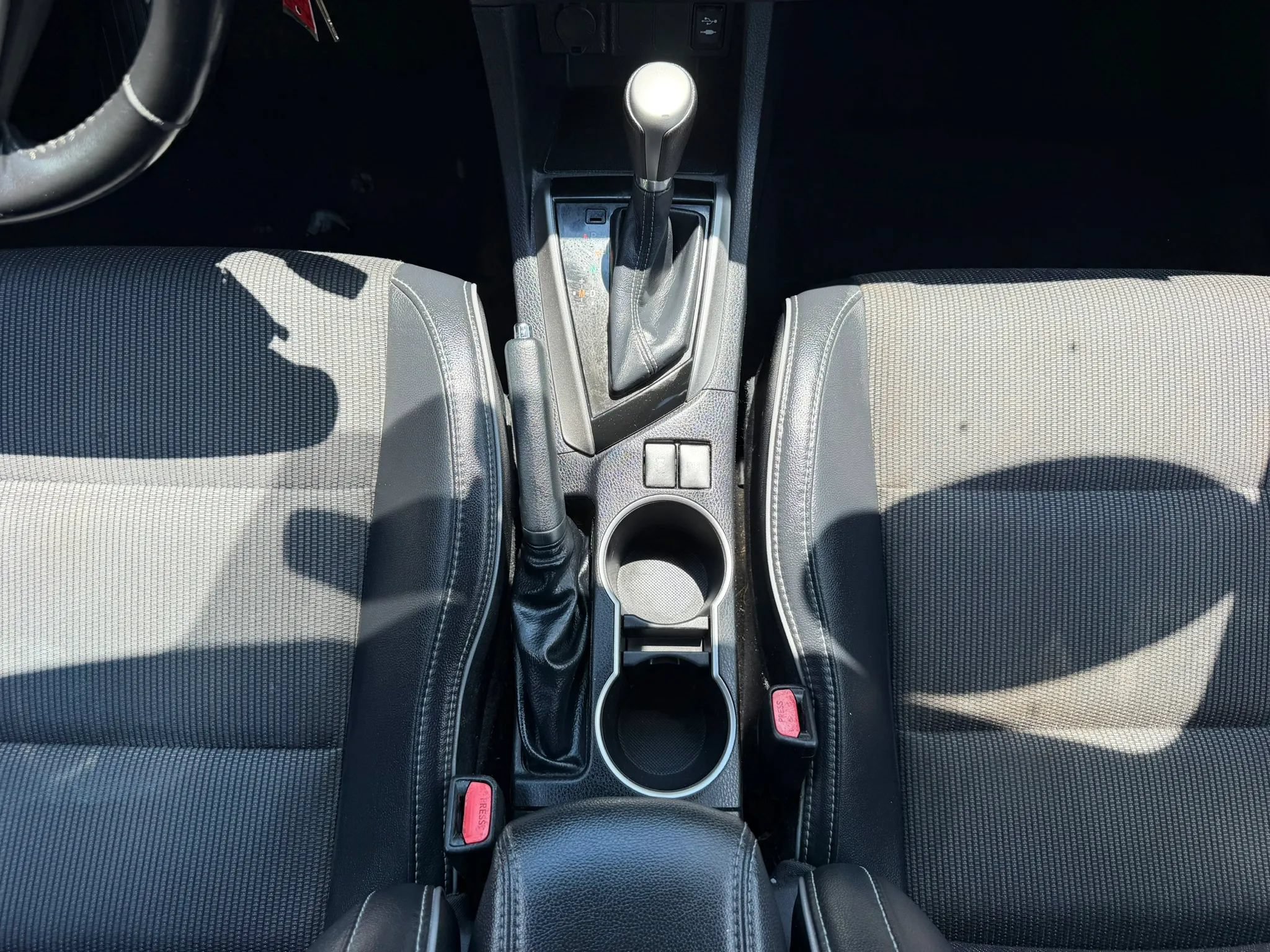 Used 2016 Toyota Corolla S FWD image 14