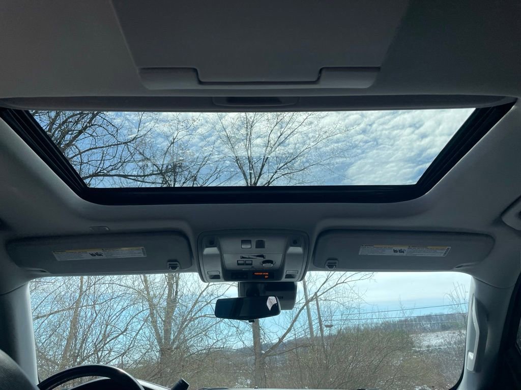 Certified 2020 Cadillac Escalade Luxury w/ Escalade Sport Edition image 27