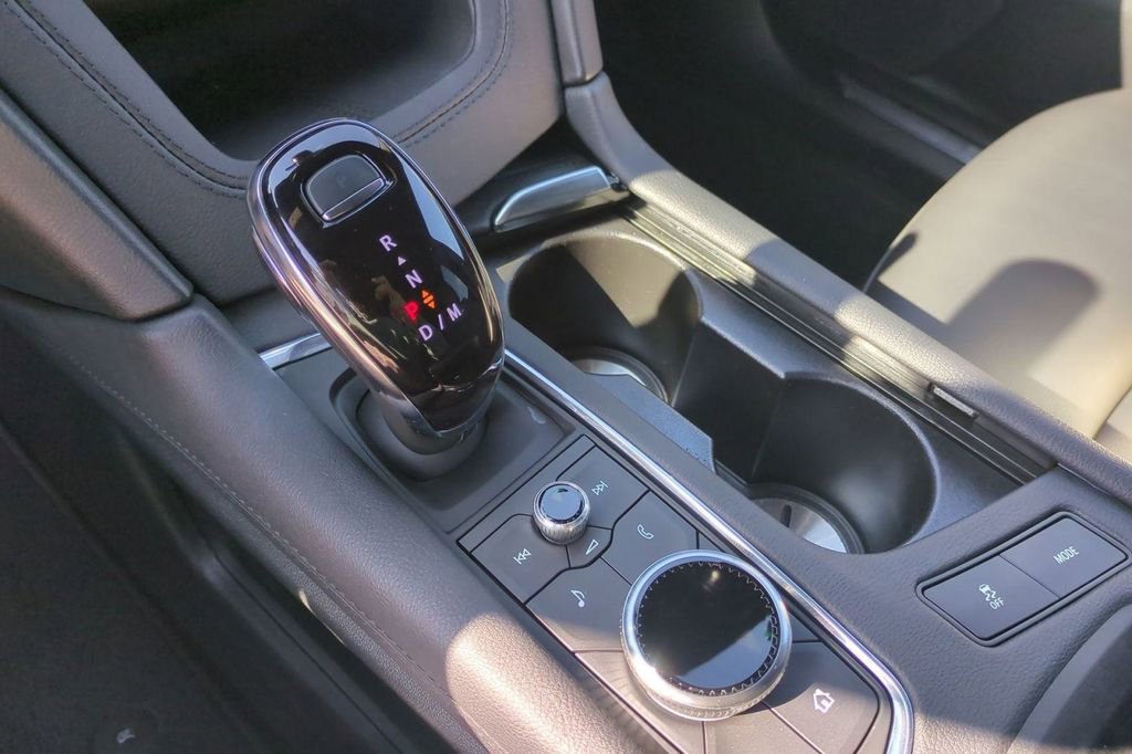 Used 2025 Cadillac XT5 Luxury image 11