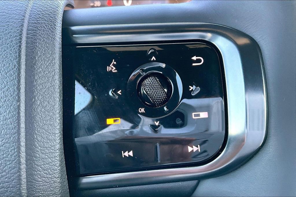 Used 2025 Nissan Armada PRO-4X image 26