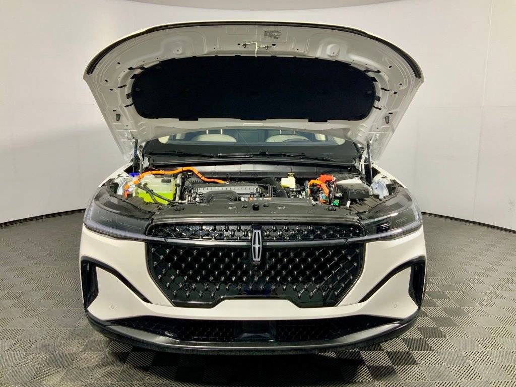 New 2026 Lincoln Nautilus Reserve image 6