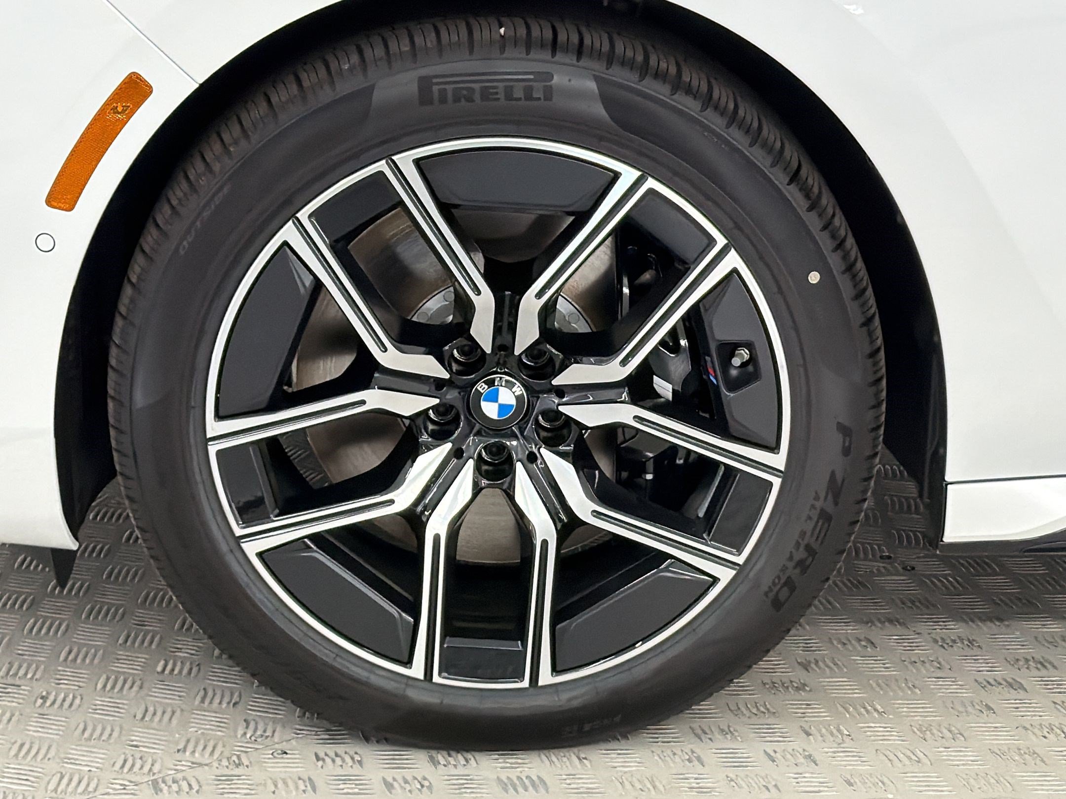 New 2026 BMW 740i xDrive AWD/4WD image 13