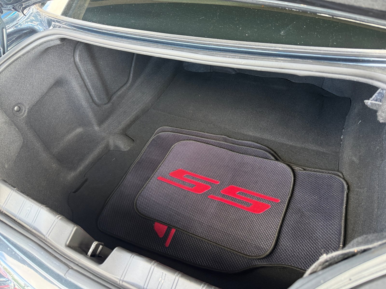 Used 2022 Chevrolet Camaro LT w/ RS Package RWD image 12