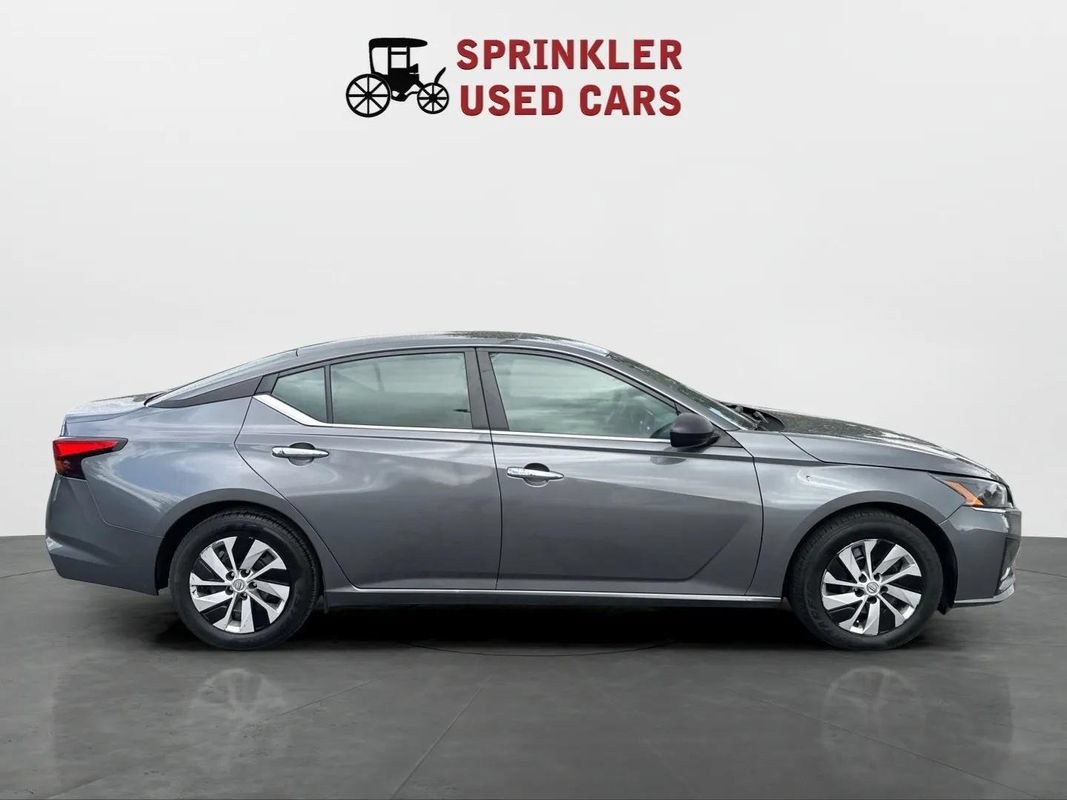 Used 2024 Nissan Altima 2.5 S FWD image 3