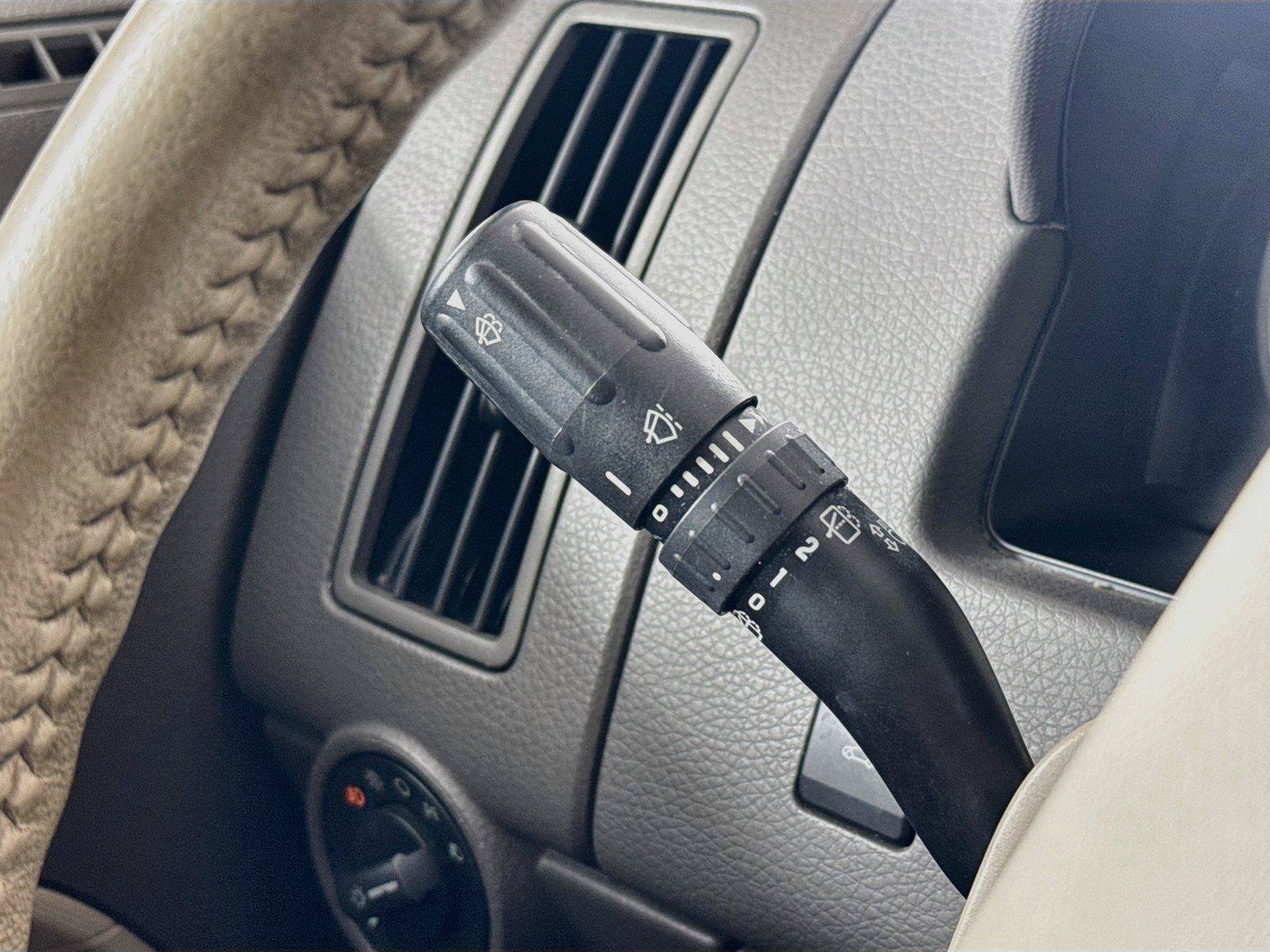 Used 2010 Ford Edge SEL FWD image 10