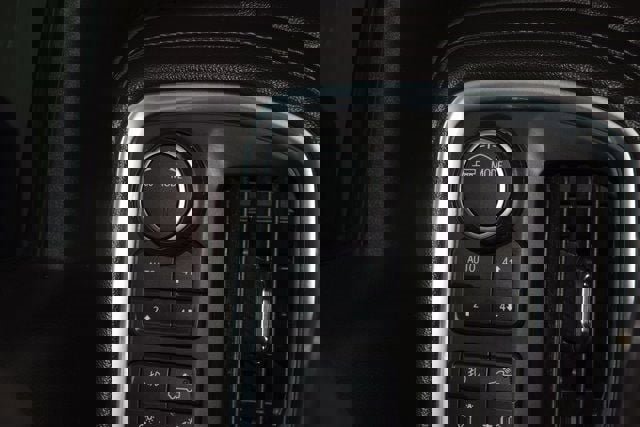 Used 2022 Chevrolet Silverado 2500 High Country w/ Safety Package II image 30