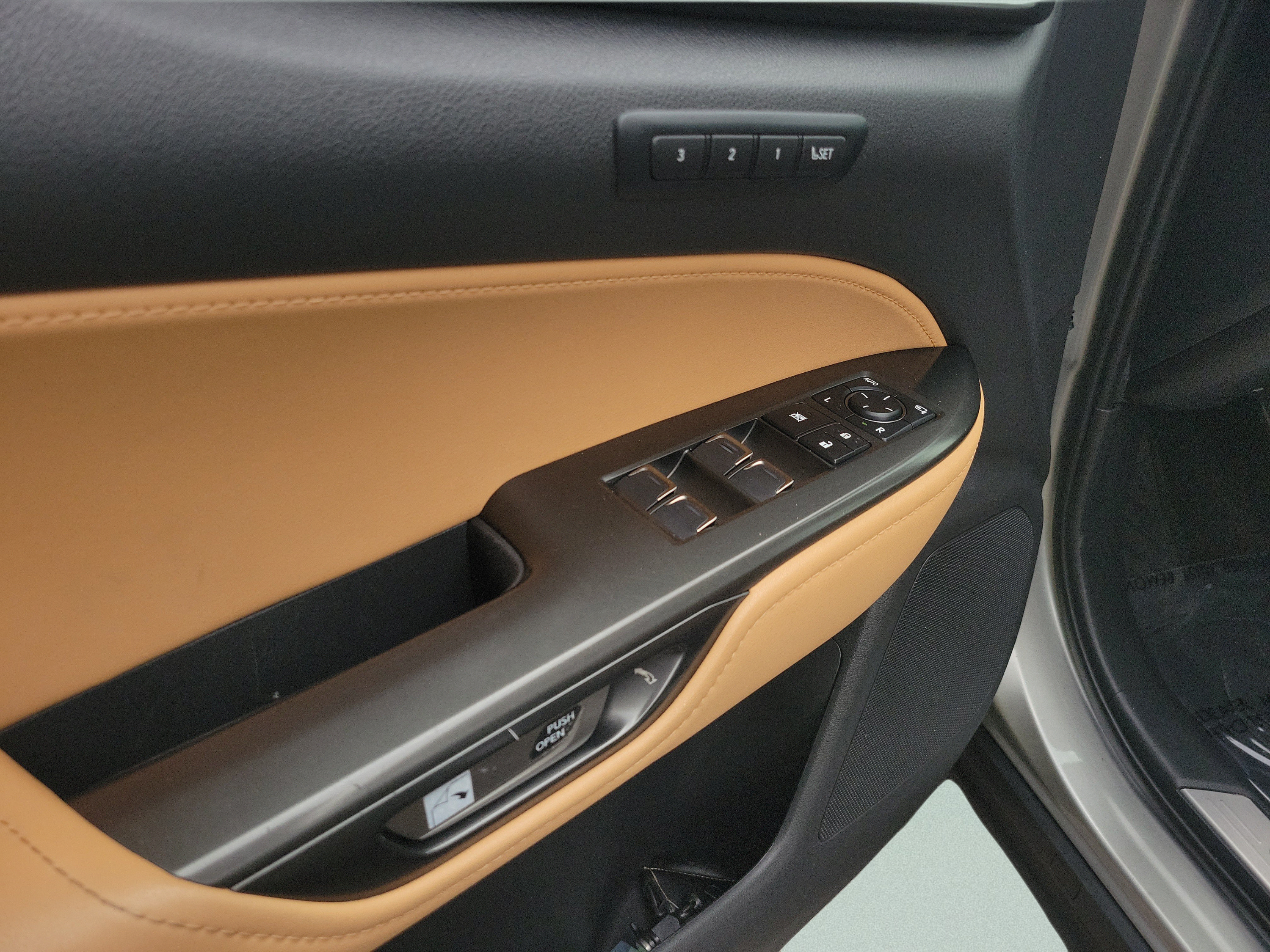 Used 2024 Lexus NX 350 AWD image 17
