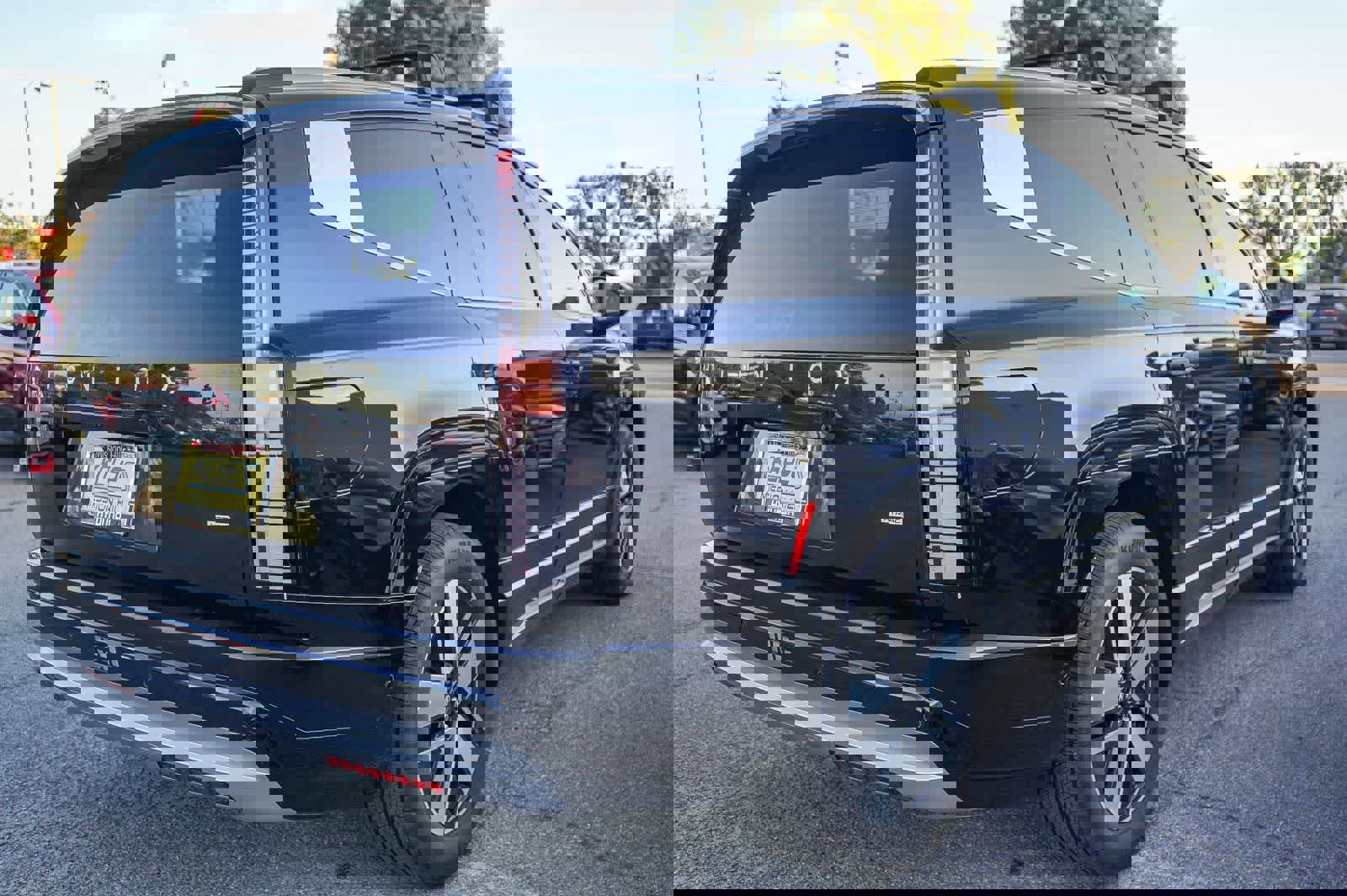 New 2026 Hyundai Ioniq 9 SEL image 8