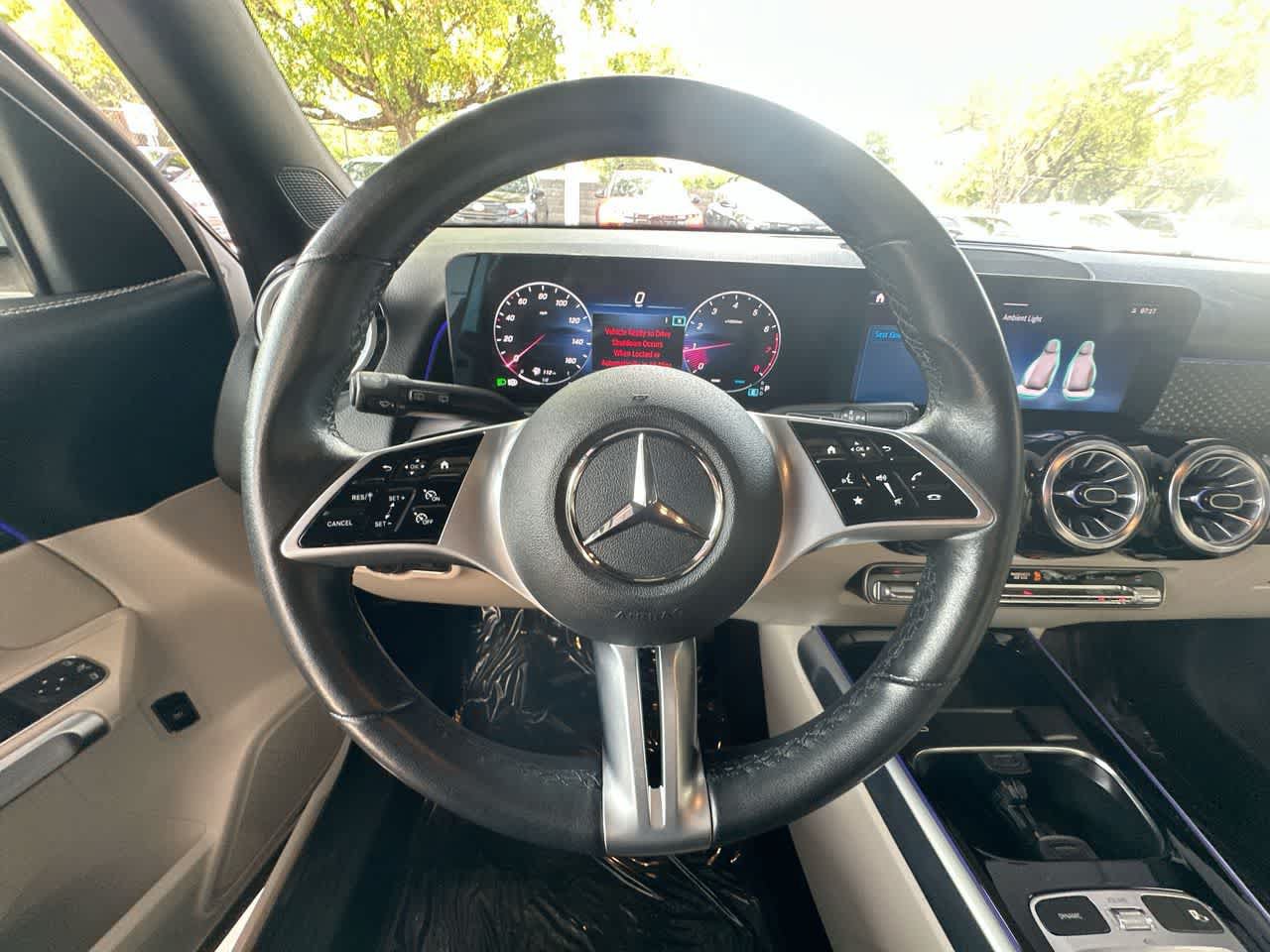 Used 2025 Mercedes-Benz GLB 250 image 15
