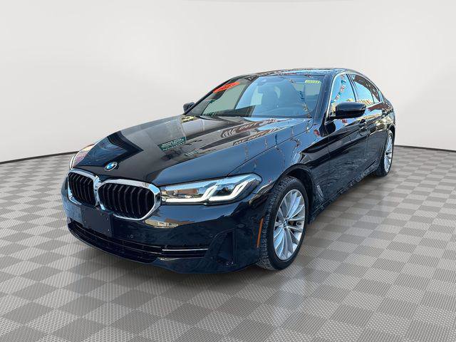 Used 2023 BMW 530i xDrive w/ Premium Package image 5