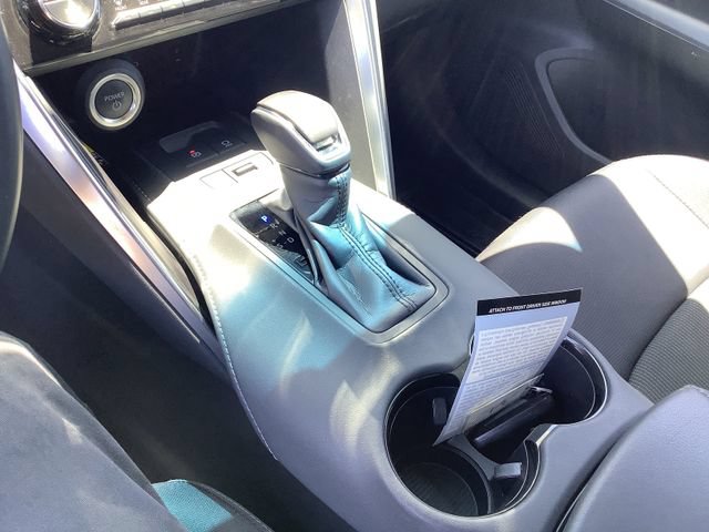 Used 2024 Toyota Venza LE AWD/4WD image 18