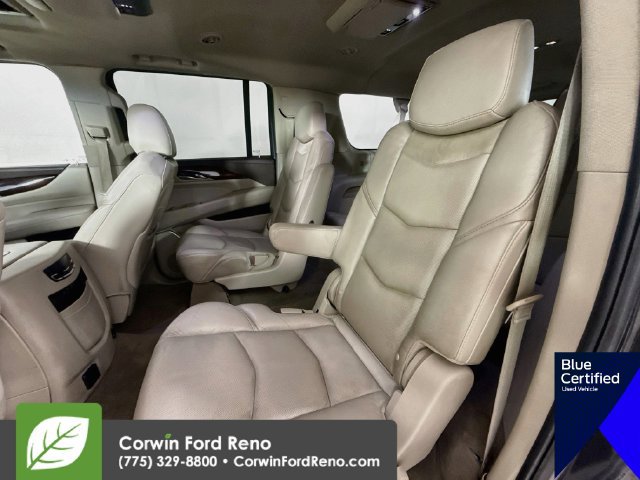 Used 2017 Cadillac Escalade ESV Premium Luxury AWD/4WD image 30