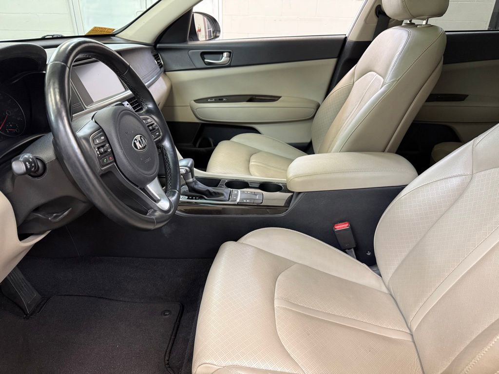 Used 2017 Kia Optima EX w/ Premium Package image 18