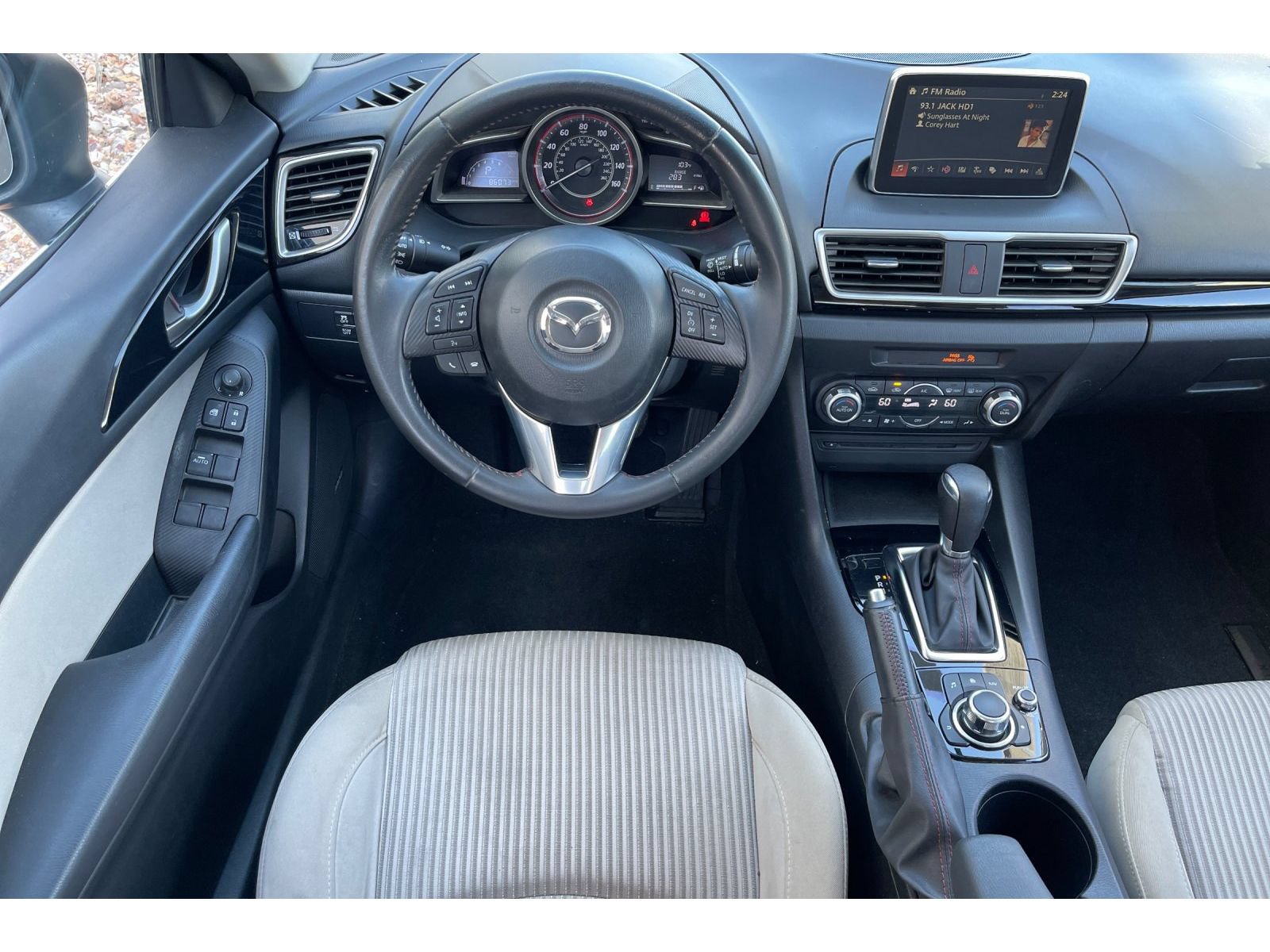 Used 2016 MAZDA MAZDA3 i Touring w/ Popular Equipment Package FWD image 17