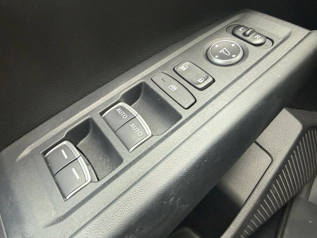 Certified 2023 Honda Accord LX image 30