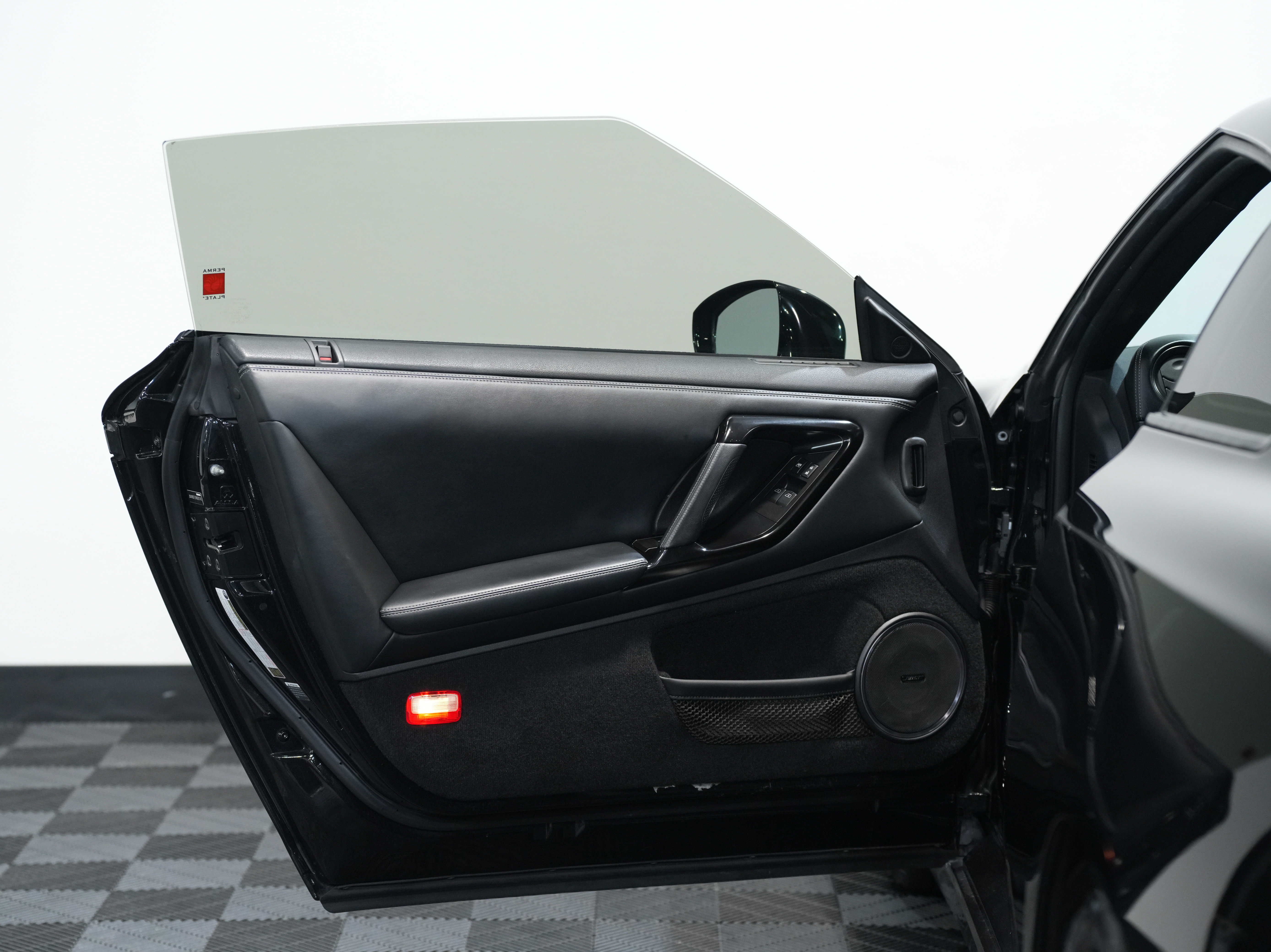 Used 2015 Nissan GT-R Premium image 23