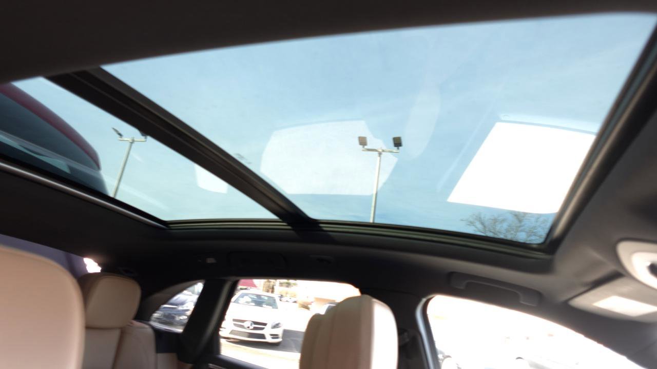 Used 2023 Porsche Macan image 14