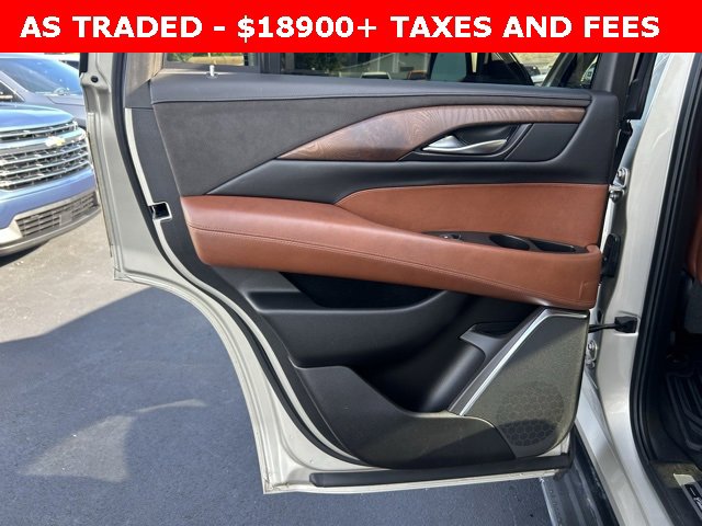 Used 2016 Cadillac Escalade Luxury image 13