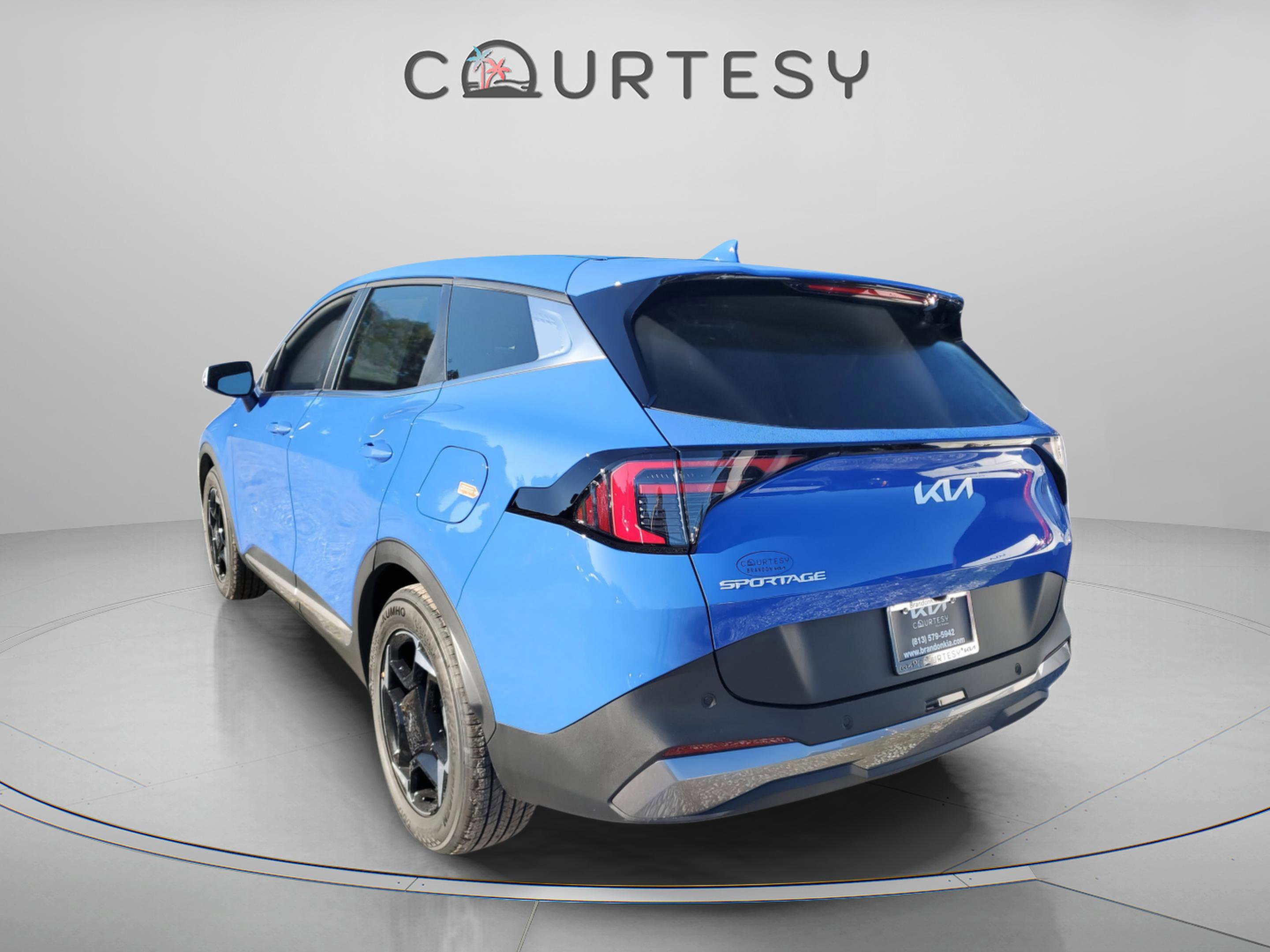 New 2026 Kia Sportage EX image 3