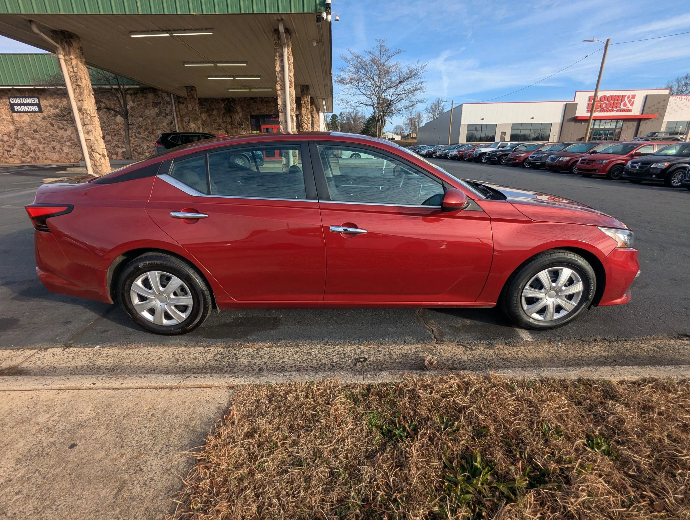 Used 2022 Nissan Altima 2.5 SV image 8