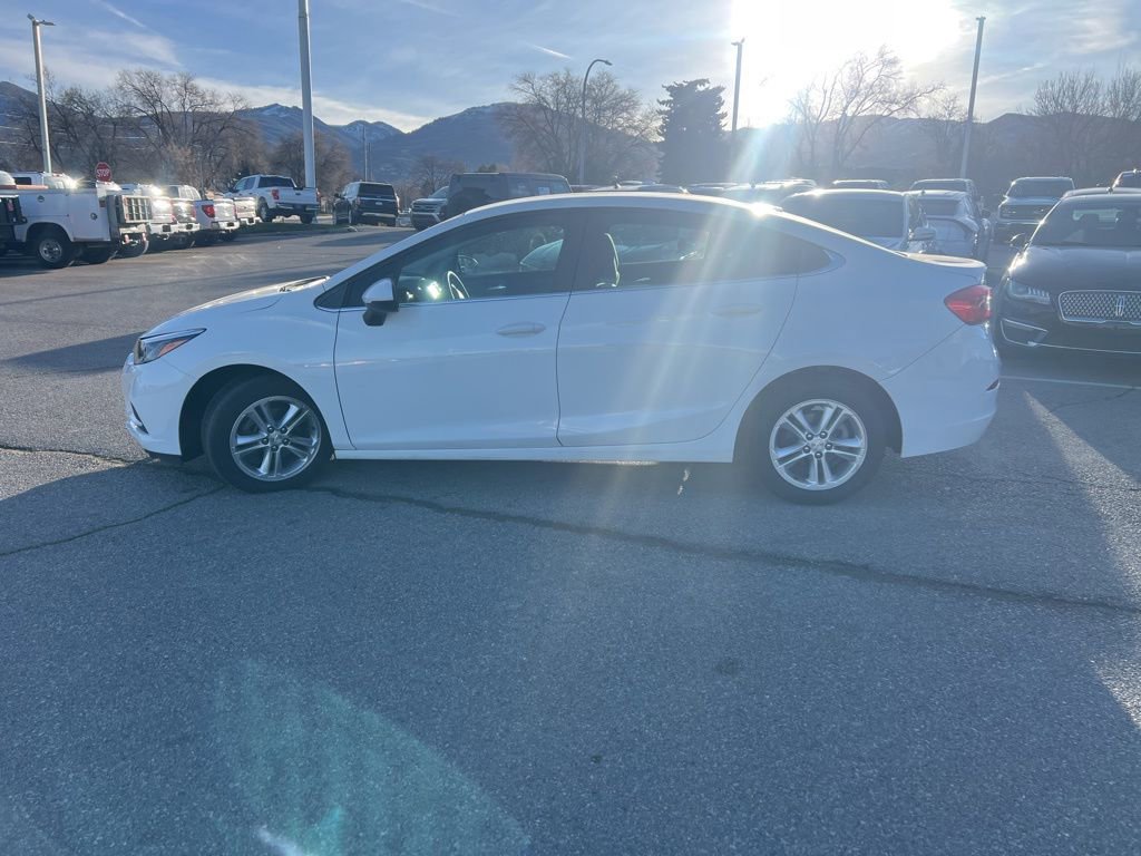 Used 2017 Chevrolet Cruze LT image 13