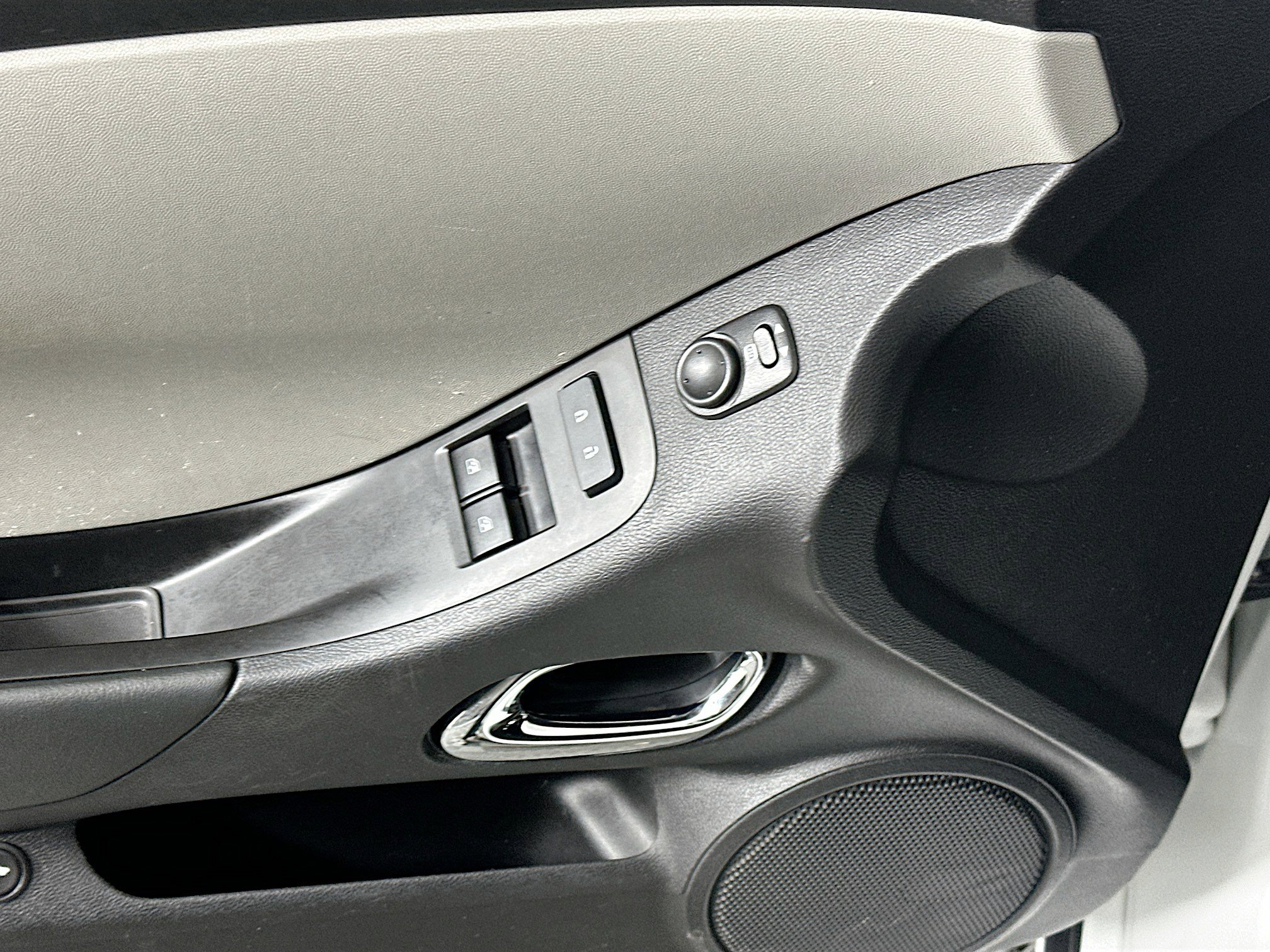 Used 2015 Chevrolet Camaro LS image 15