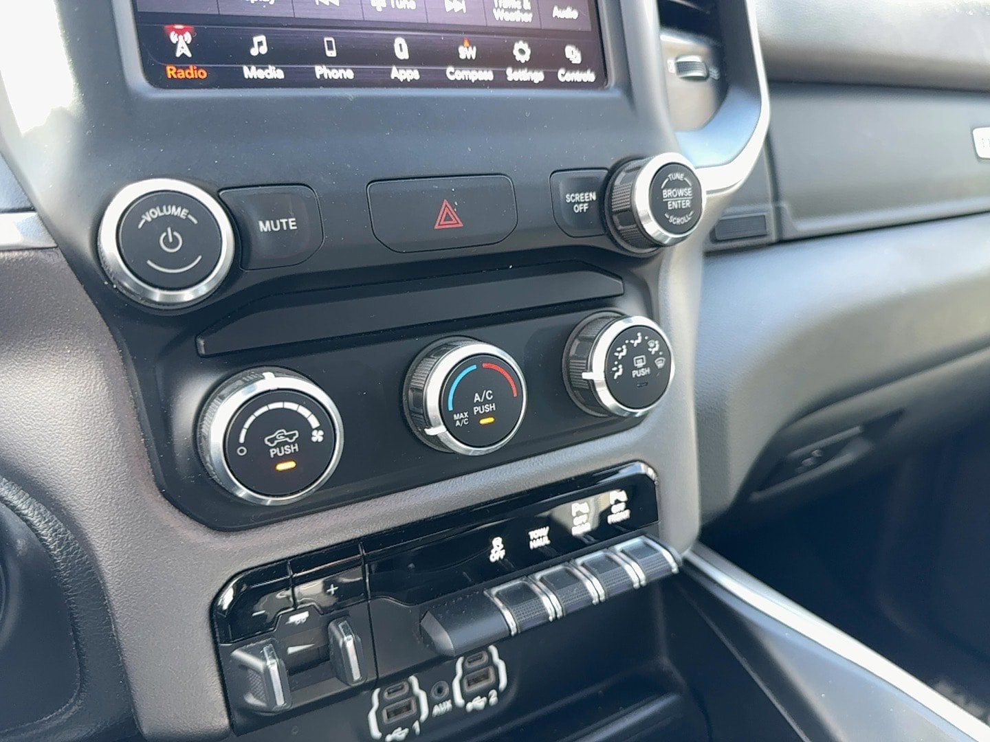 Used 2019 RAM 2500 Big Horn image 25