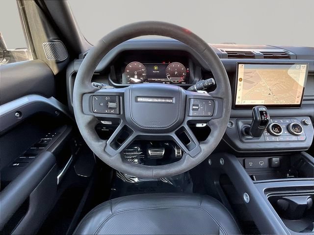 Used 2023 Land Rover Defender 110 V8 AWD/4WD image 10