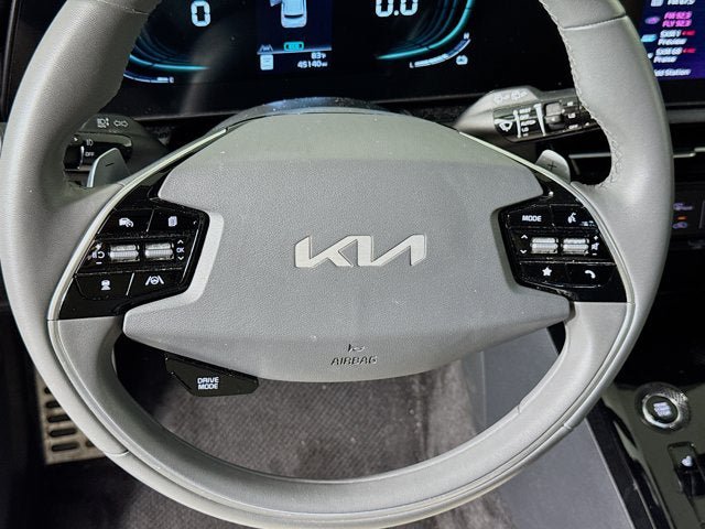 Certified 2023 Kia Niro EX Touring FWD image 11