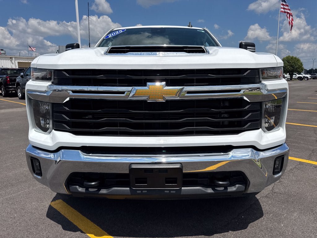 Used 2025 Chevrolet Silverado 2500 LT w/ Convenience Package AWD/4WD image 10