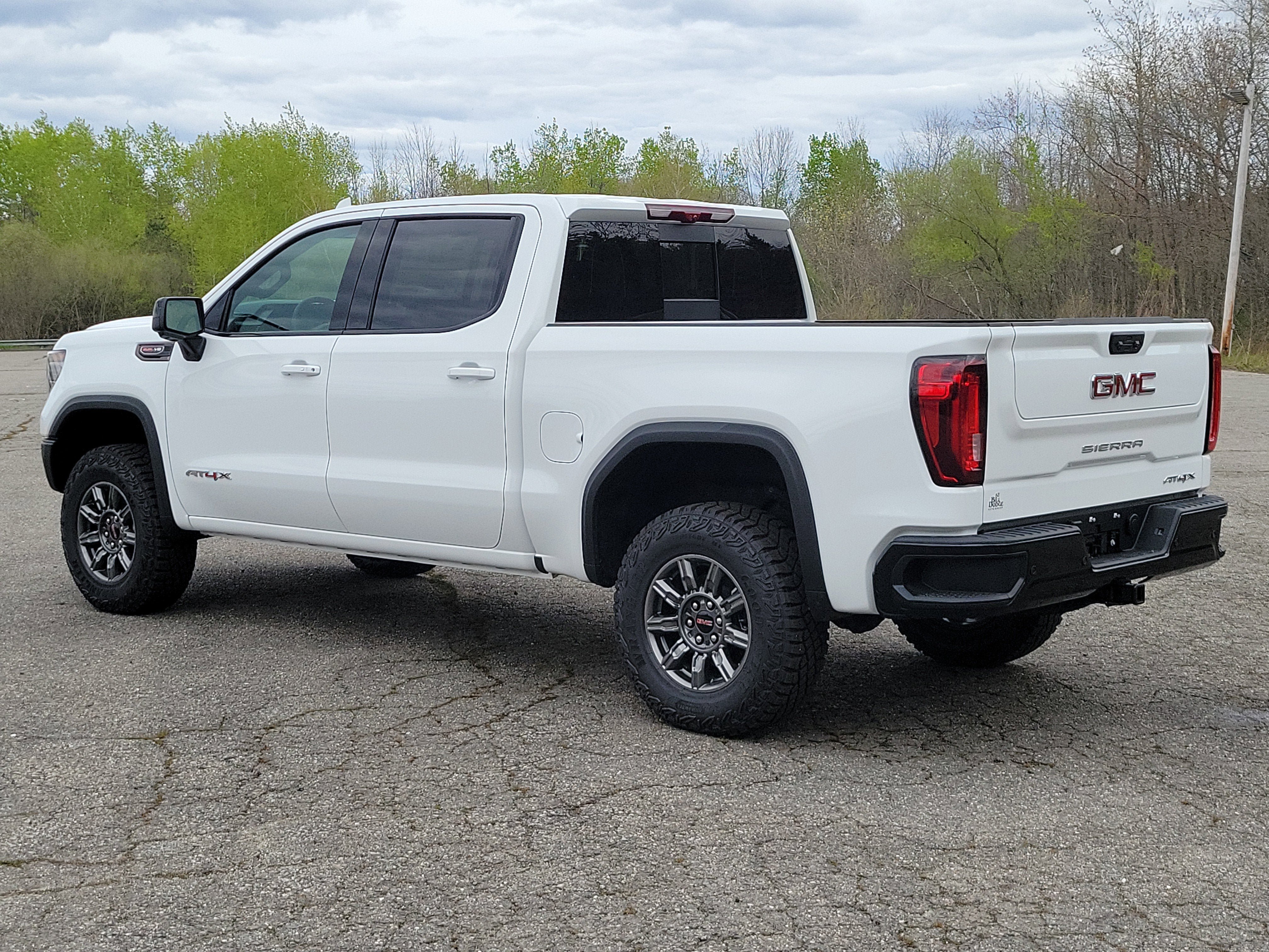 New 2026 GMC Sierra 1500 AT4X AWD/4WD image 5