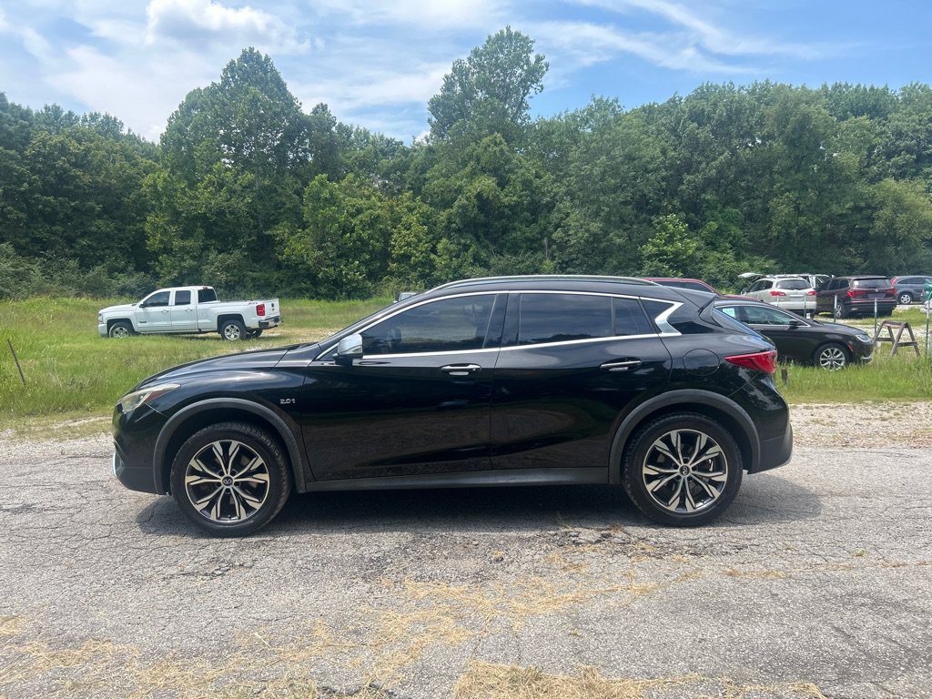 Used 2017 INFINITI QX30 Premium w/ Navigation Package AWD/4WD image 5