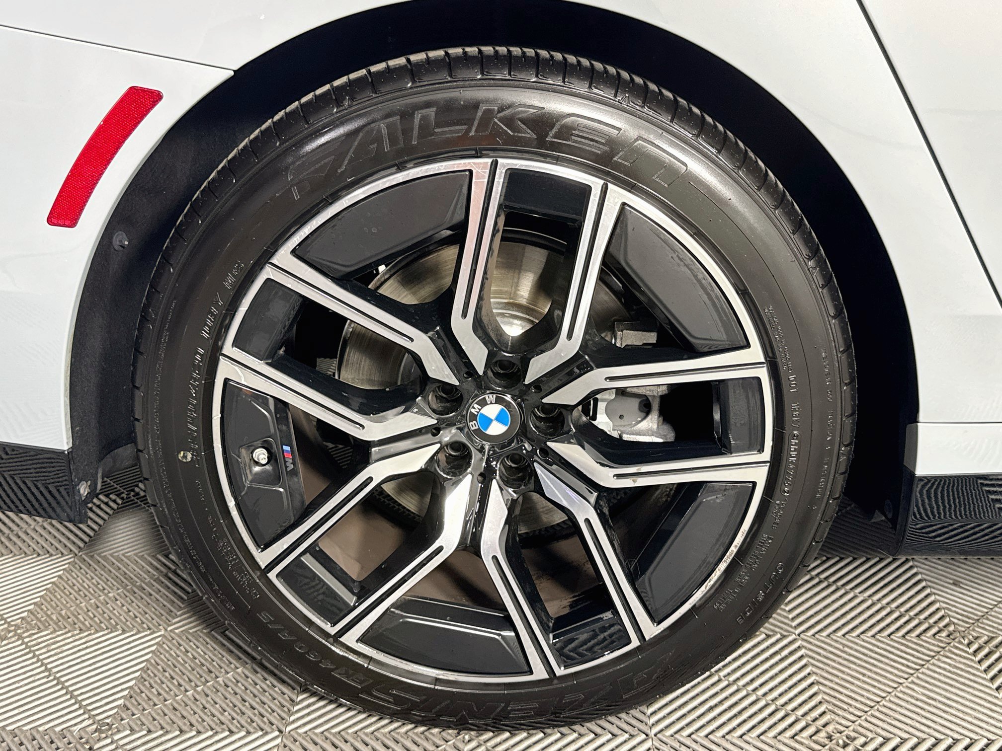 Used 2026 BMW 740i RWD image 56