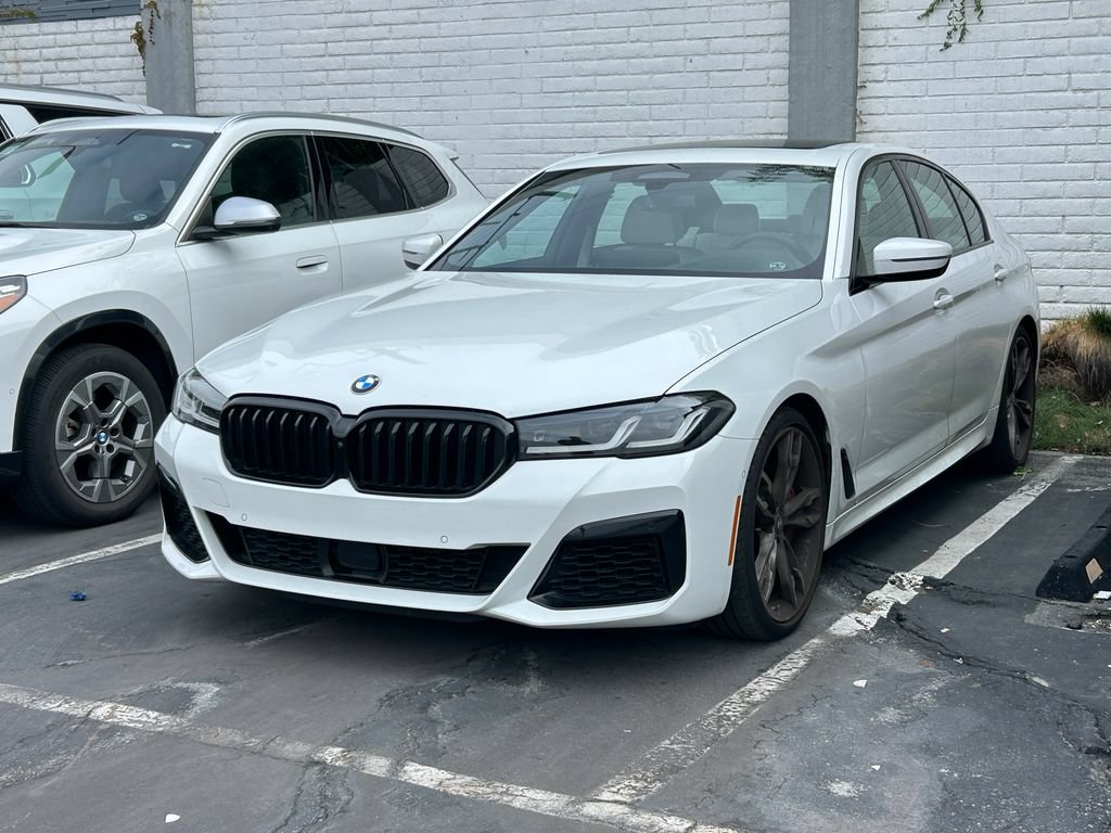 Used 2023 BMW M550i xDrive AWD/4WD image 2