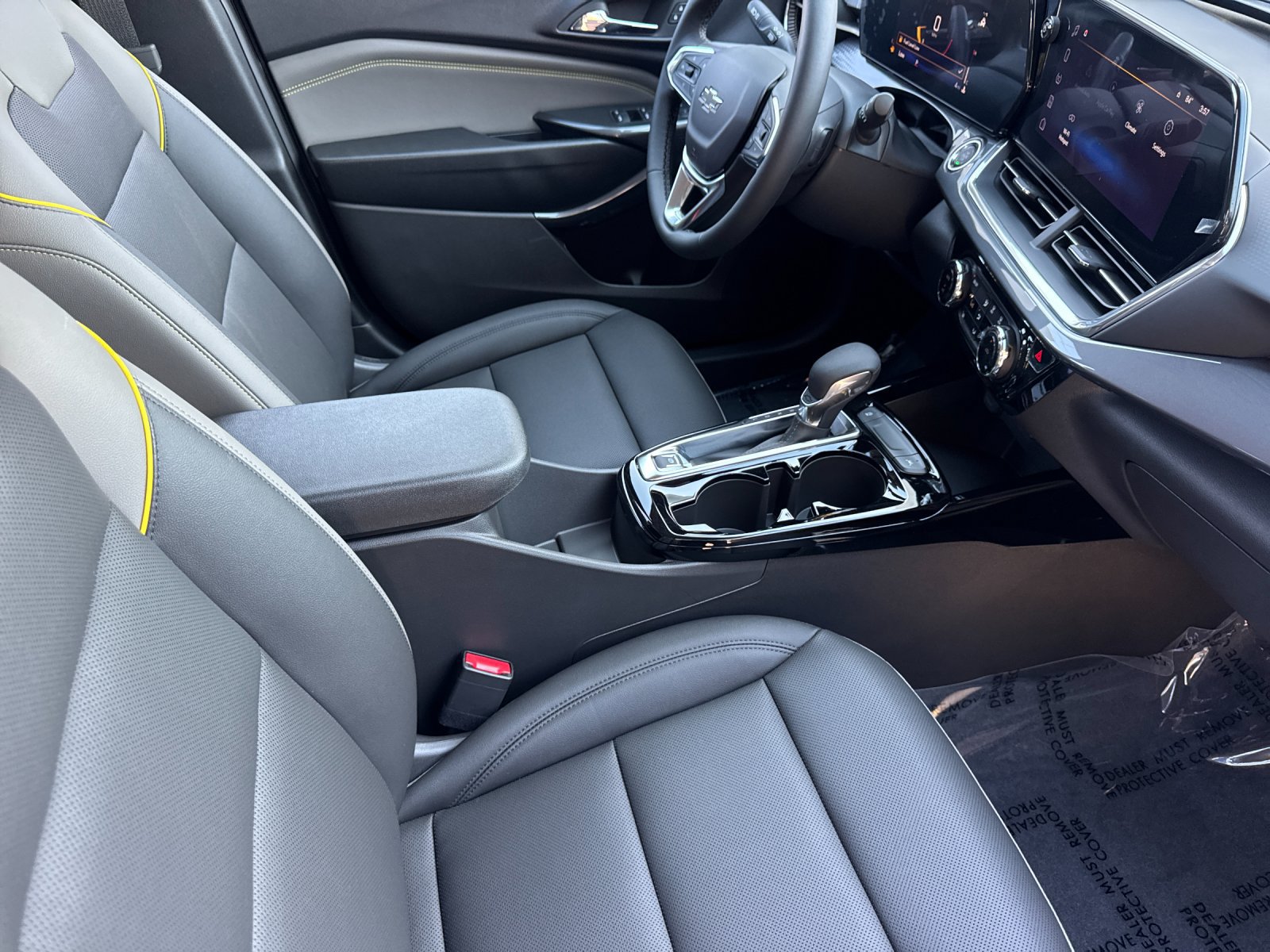 New 2026 Chevrolet Trax ACTIV w/ Driver Confidence Package FWD image 16