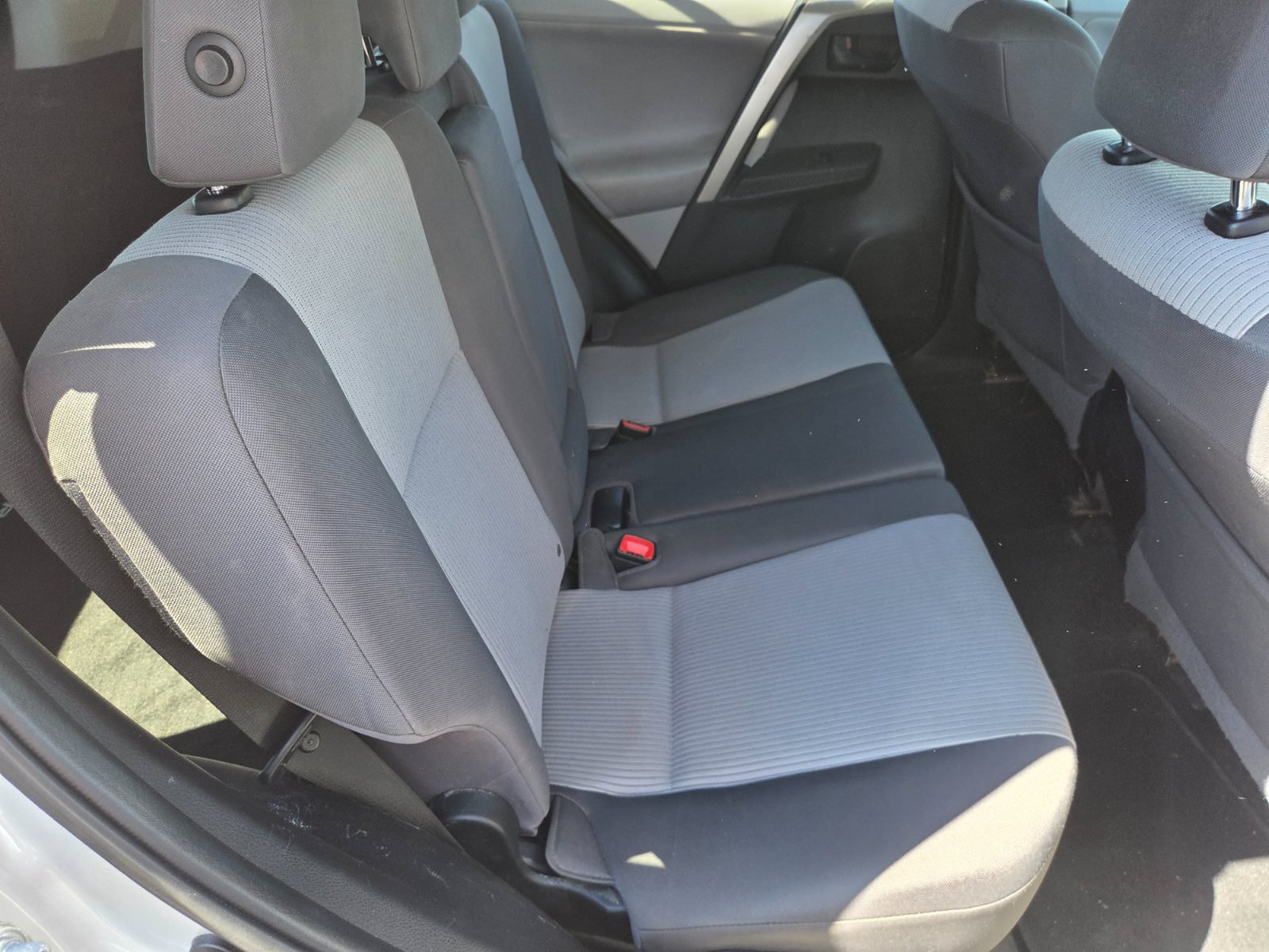 Used 2013 Toyota RAV4 LE AWD/4WD image 13