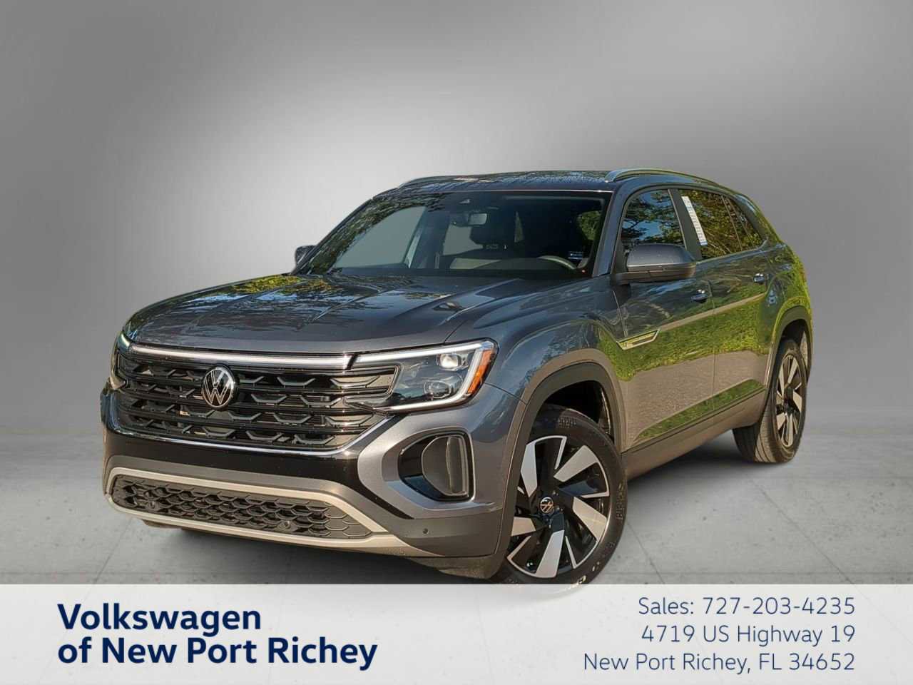 Used 2024 Volkswagen Atlas Cross Sport SE image 1