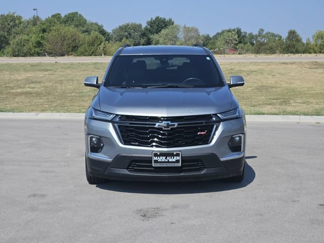 Used 2023 Chevrolet Traverse RS w/ LPO, Floor Liner Package AWD/4WD image 2