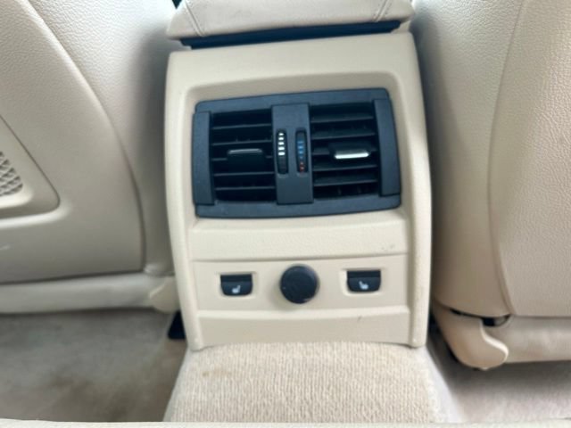 Used 2013 BMW 335i xDrive Sedan AWD/4WD image 29