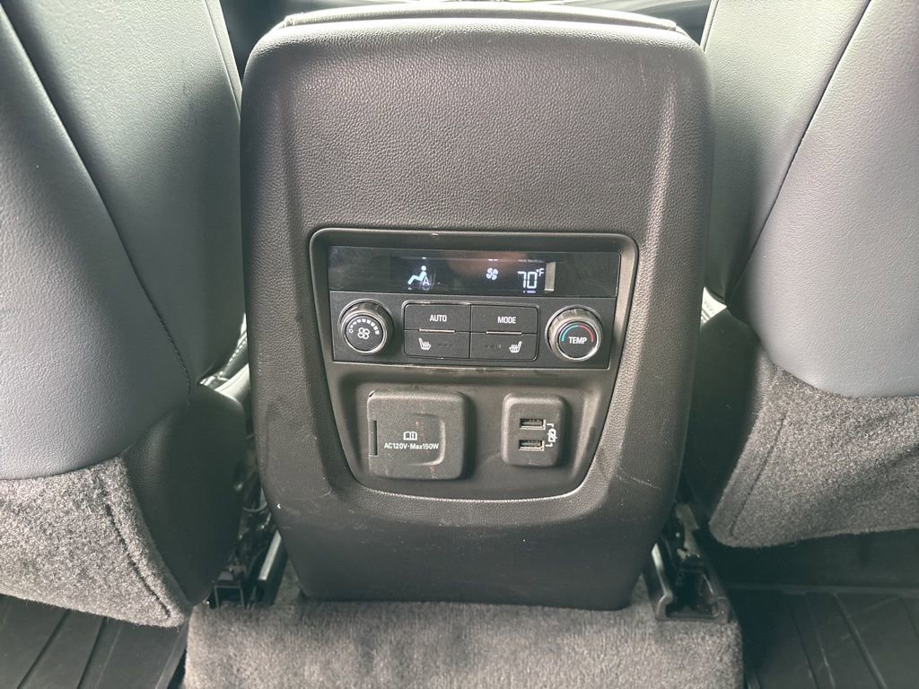 Used 2018 Buick Enclave Premium w/ LPO, Hit The Road Package AWD/4WD image 15