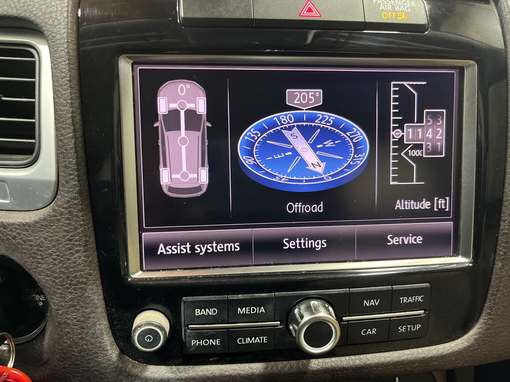 Used 2013 Volkswagen Touareg VR6 AWD/4WD image 32