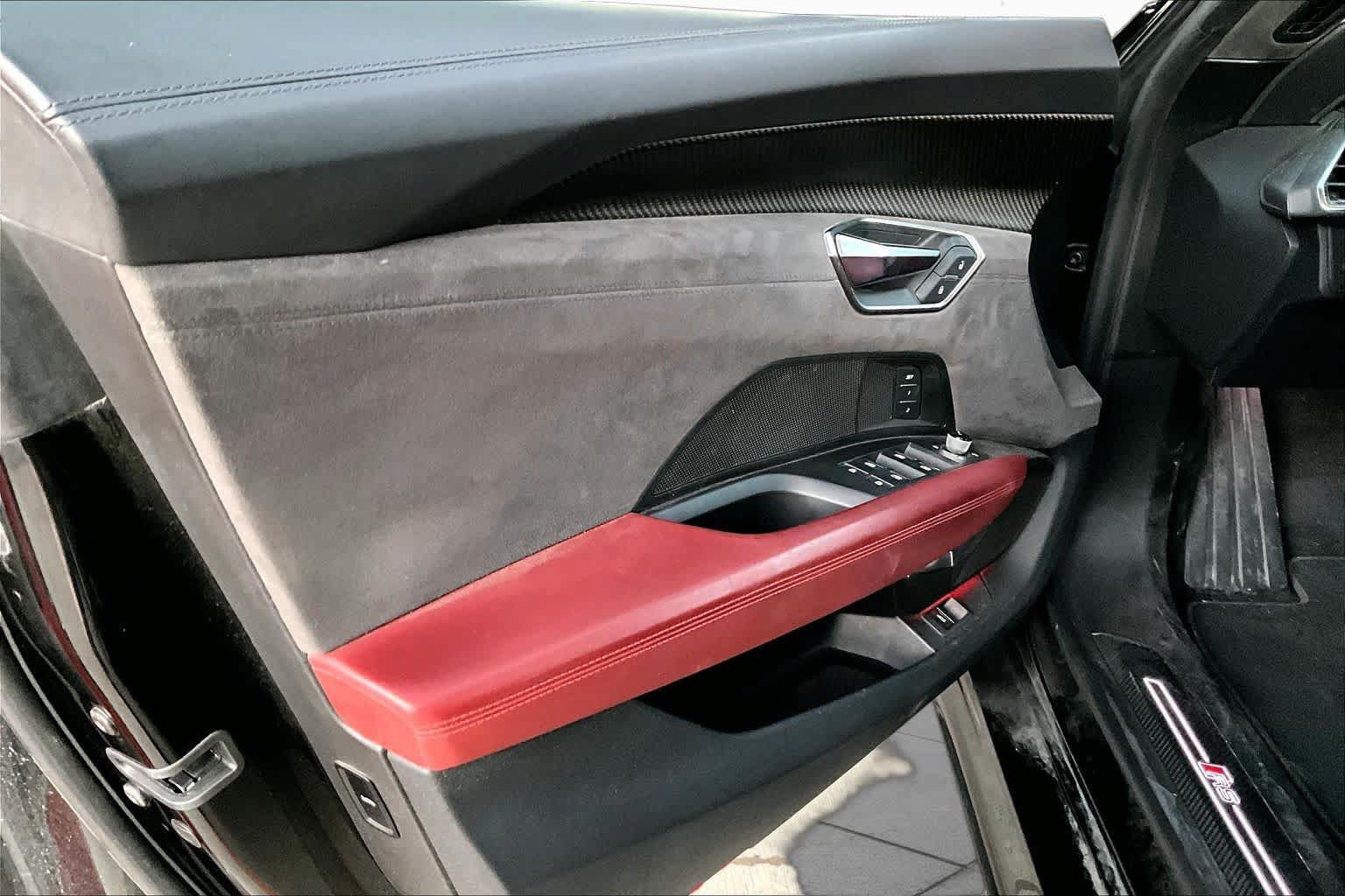 Used 2024 Audi RS e-tron GT w/ Carbon Performance Package AWD/4WD image 20