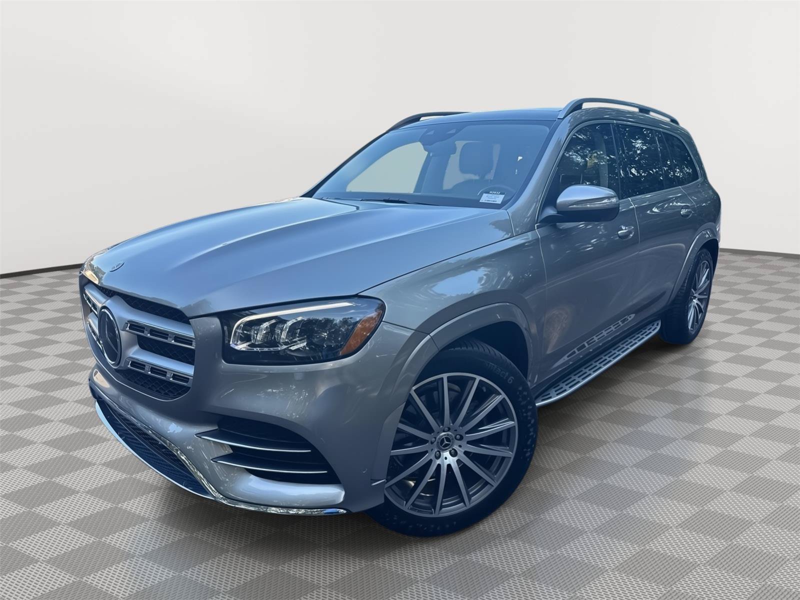 Used 2023 Mercedes-Benz GLS 450 4MATIC image 2