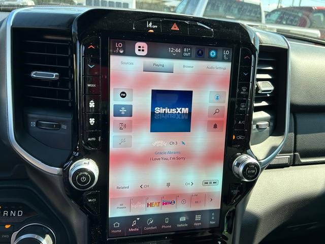 New 2026 RAM 1500 4x4 Crew Cab image 17