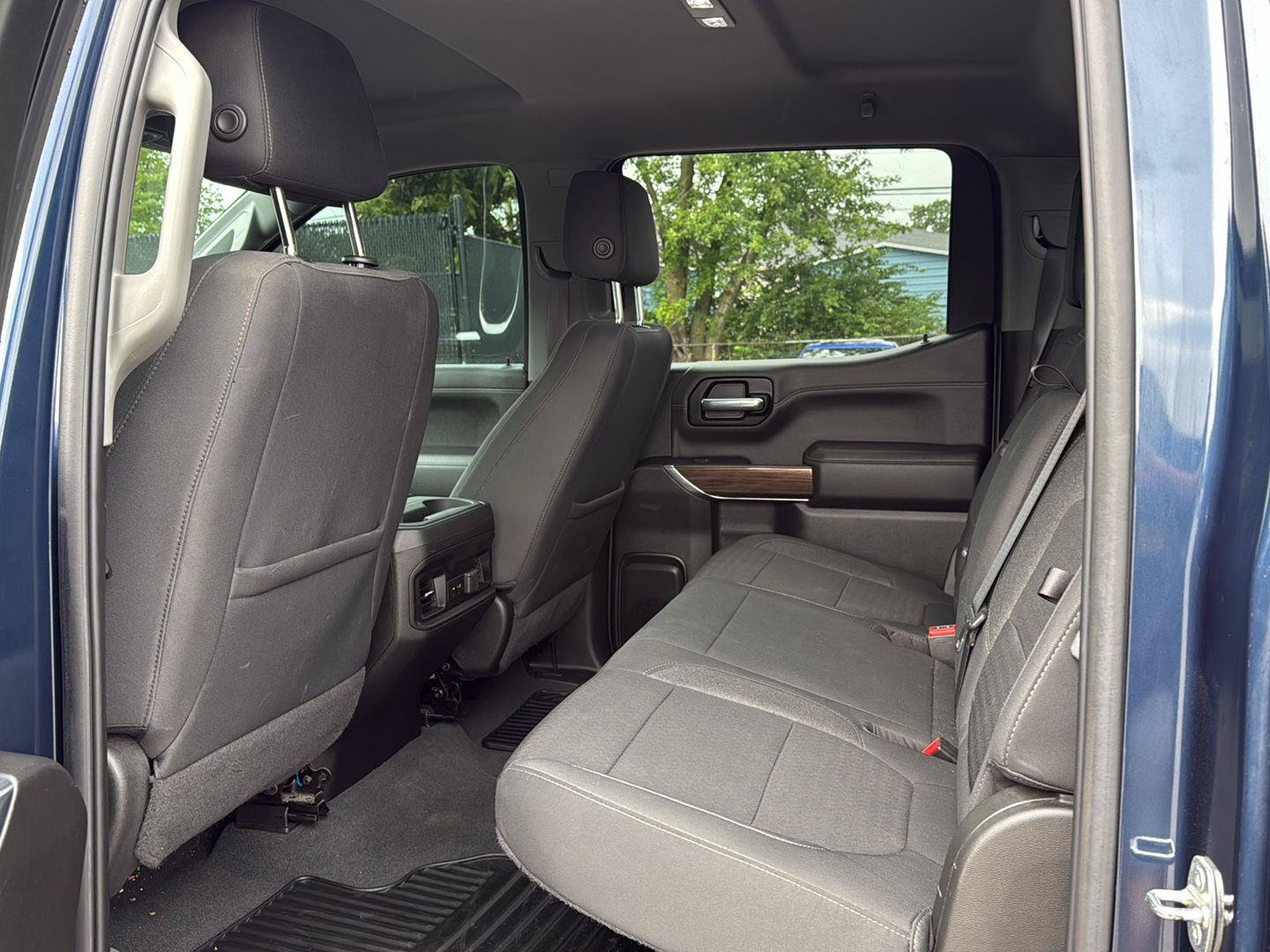Used 2022 Chevrolet Silverado 1500 RST w/ Z71 Off-Road Package AWD/4WD image 10