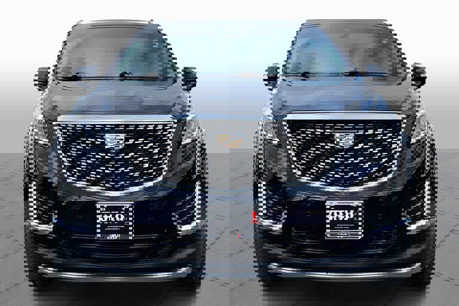 Used 2021 Cadillac XT5 Premium Luxury image 3