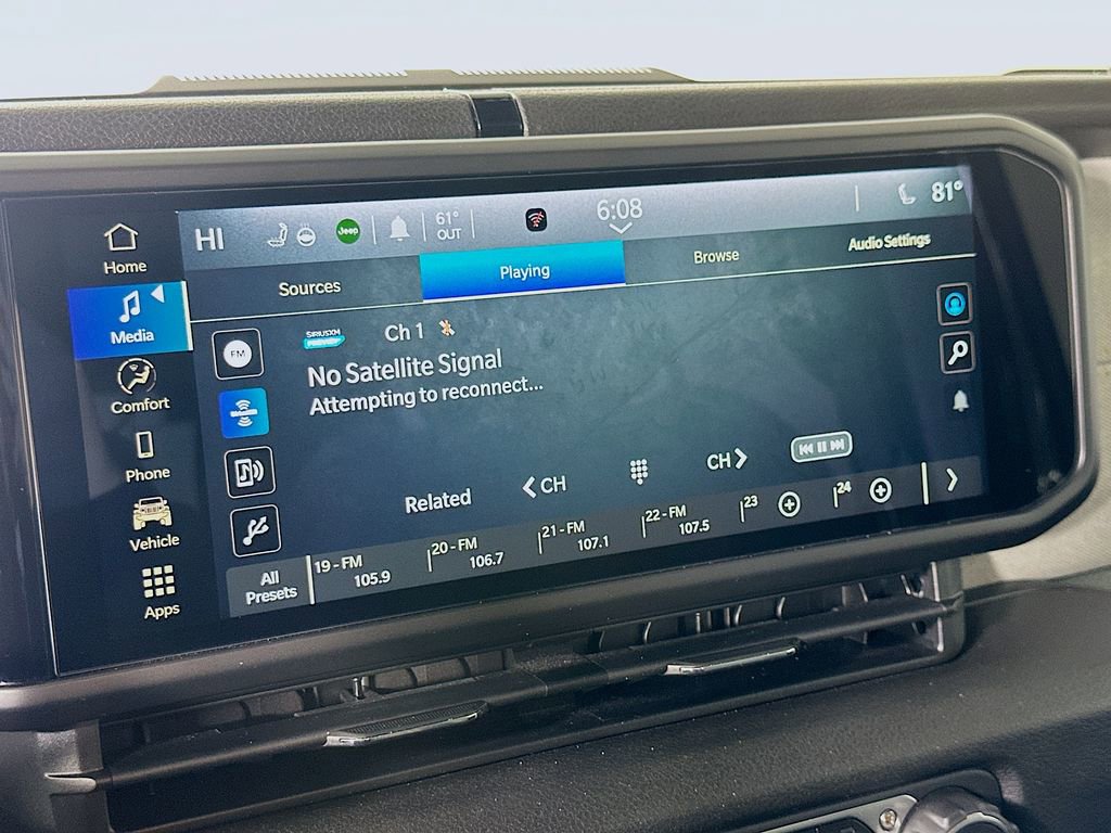 Used 2024 Jeep Wrangler Sport S image 28