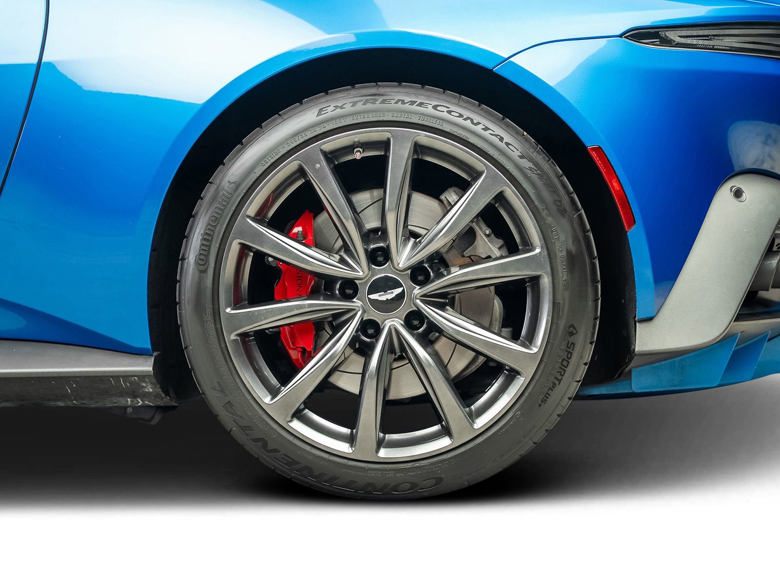 Used 2020 Aston Martin V8 Vantage Coupe RWD image 27
